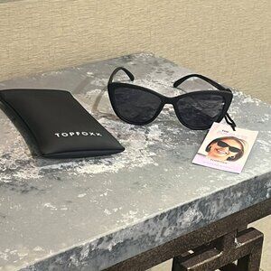 TopFoxx Kara Black Cat Eye Sunglasses